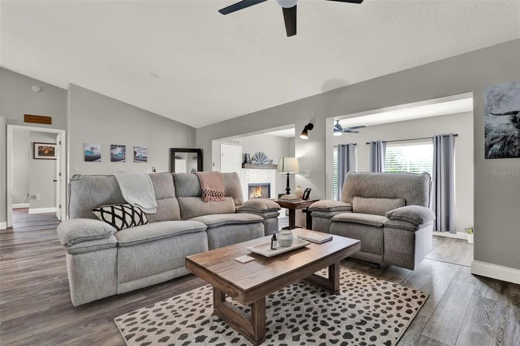 Photo of 341 PINE SHADOW LANE