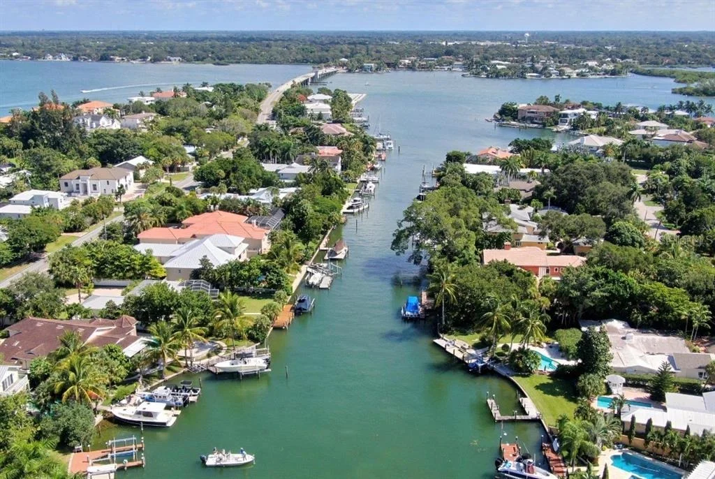 Photo of 749 SIESTA DRIVE