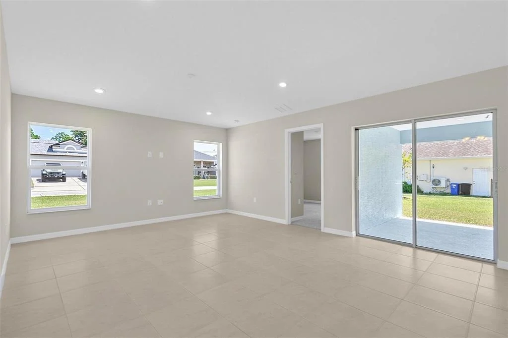 Photo of 52 ROXBORO DRIVE