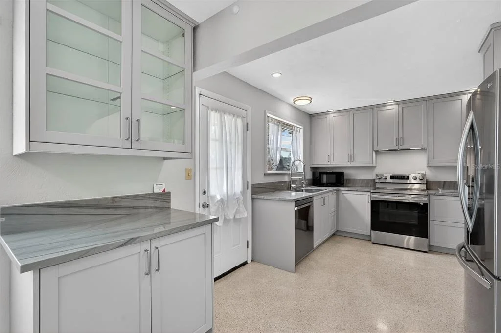 Photo of 1238 SUWANEE ROAD