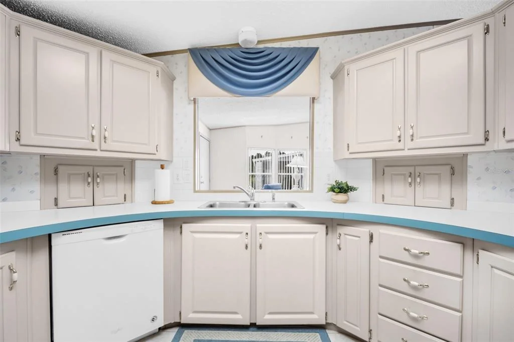 Photo of 428 PELICAN DRIVE S