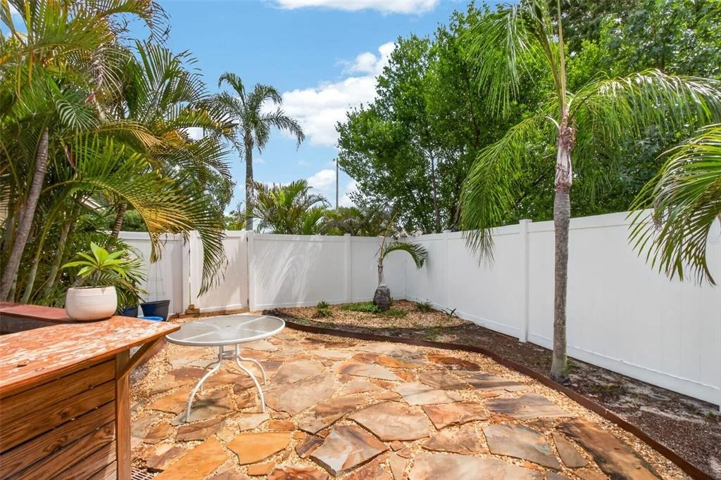 Photo of 2221 COLONIAL DRIVE