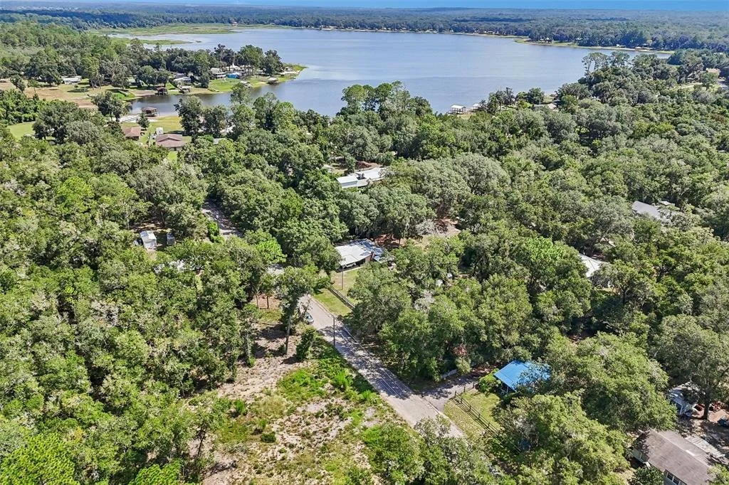 Photo of 212 DOGWOOD DRIVE