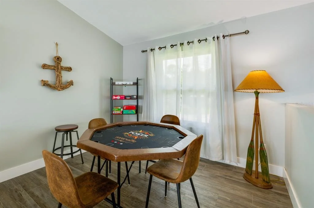 Photo of 1633 RIVERSIDE DRIVE