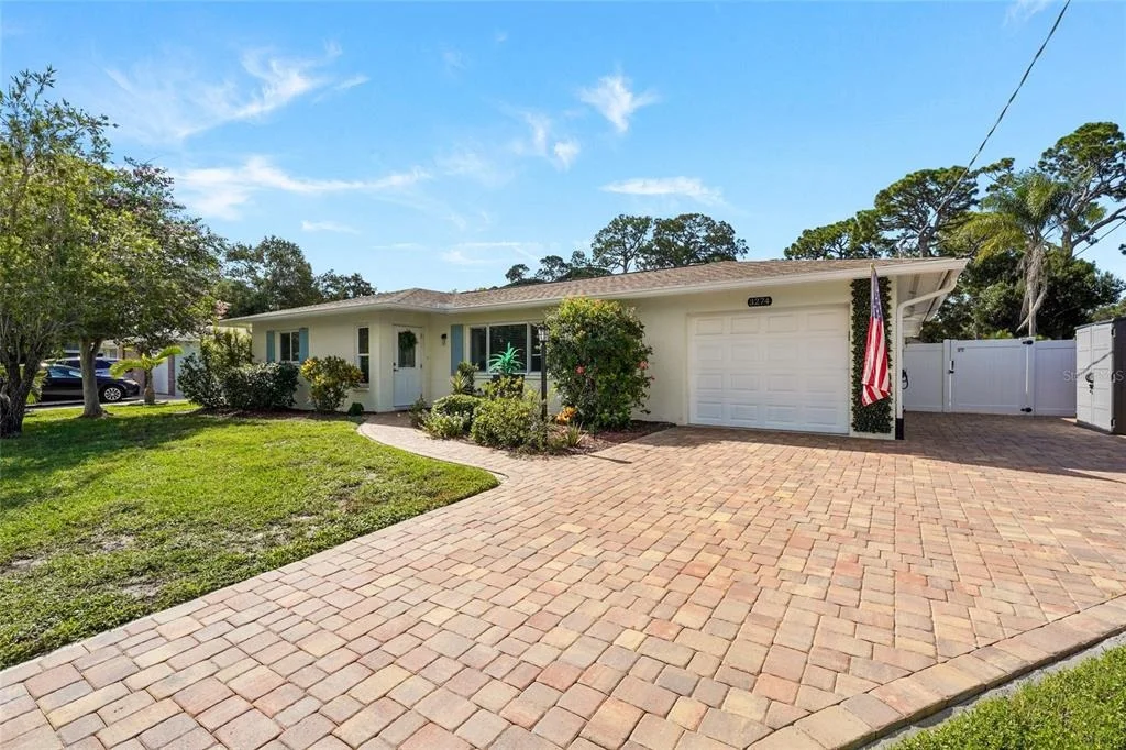 Photo of 3274 SAVAGE ROAD