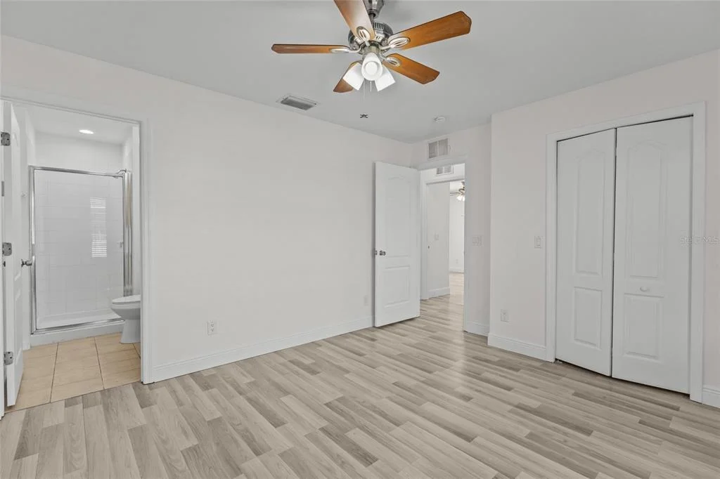 Photo of Unit UNIT101 at 220 CAPE HARBOUR LOOP