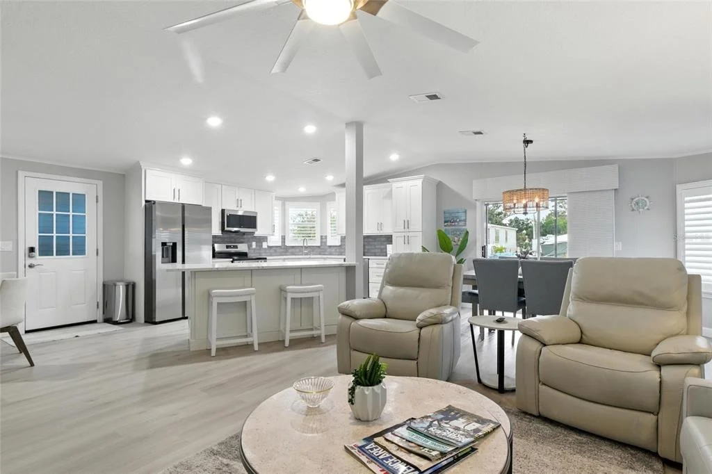 Photo of 38 PLUMOSA DRIVE
