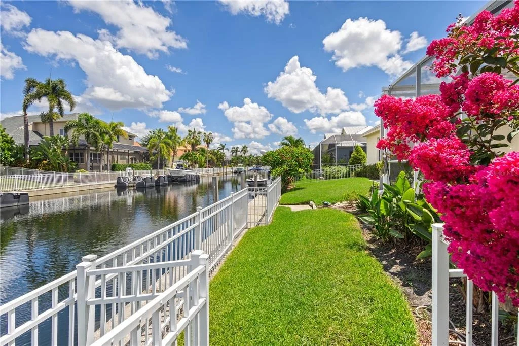 Photo of 4715 HALYARD DRIVE