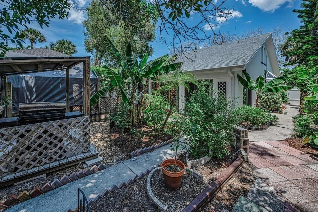 Photo of 720 BRUCE AVENUE