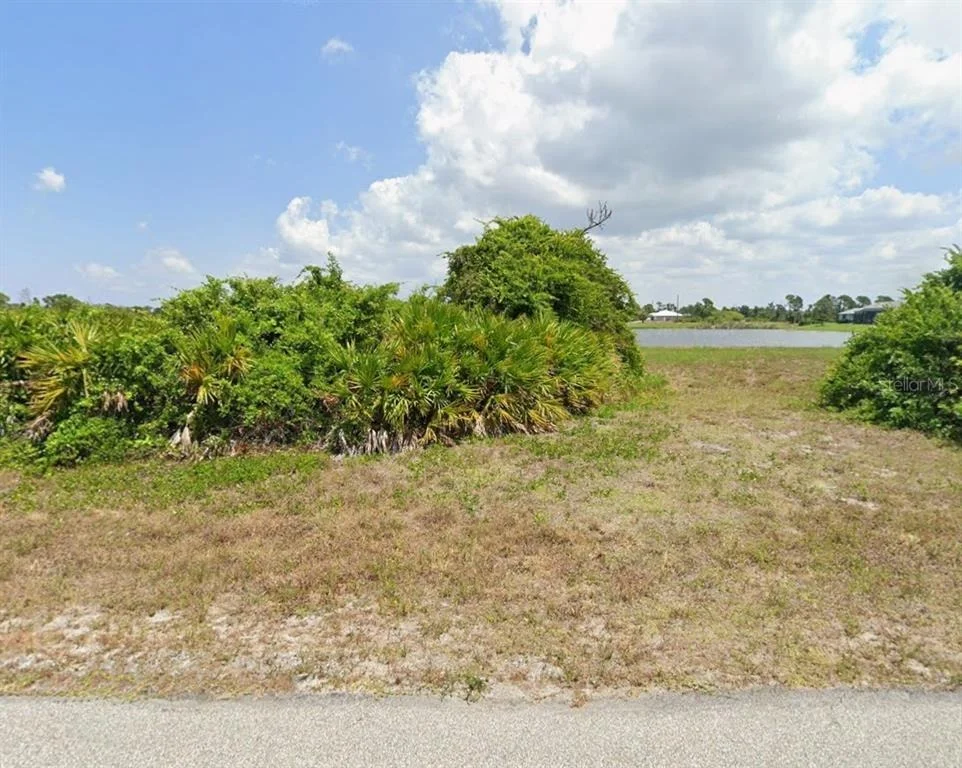Photo of 32 WINDWARD LANE