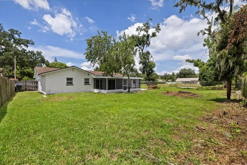 Photo of 2928 FOREST CIRCLE