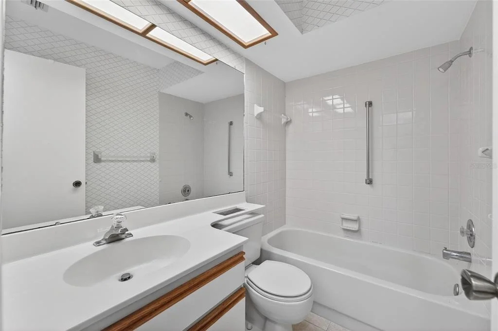 Photo of 2369 BEVERLY DRIVE