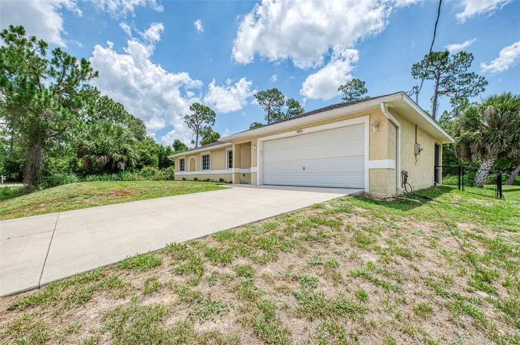 Photo of 4845 HADER ROAD