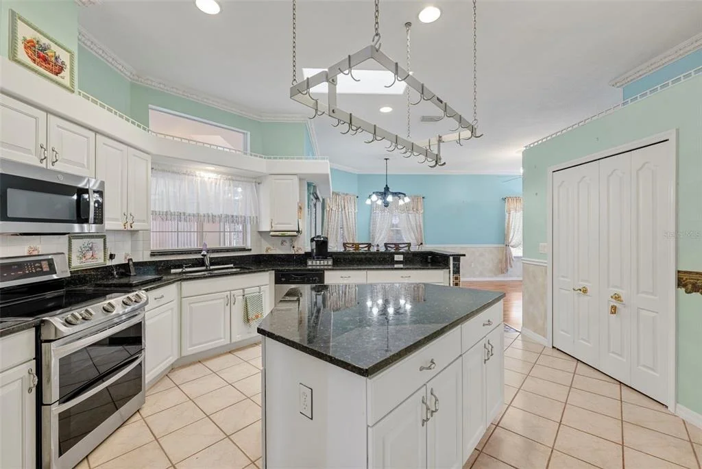 Photo of 52 BUTTONWORTH DRIVE