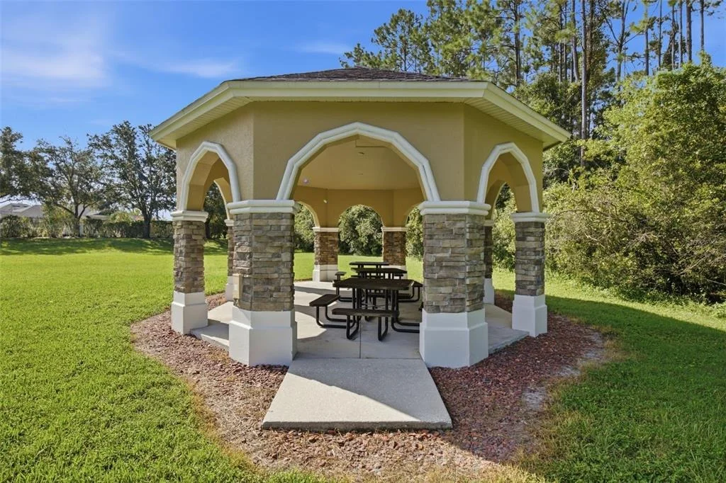 Photo of 2821 DEVONOAK BOULEVARD