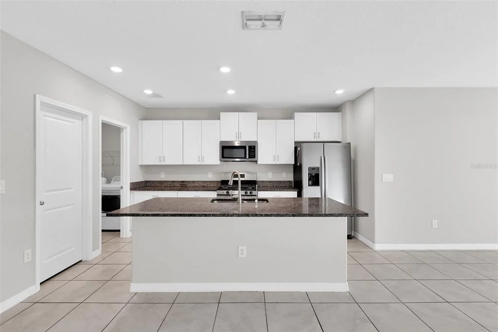 Photo of 5204 WHITE CHICORY DRIVE