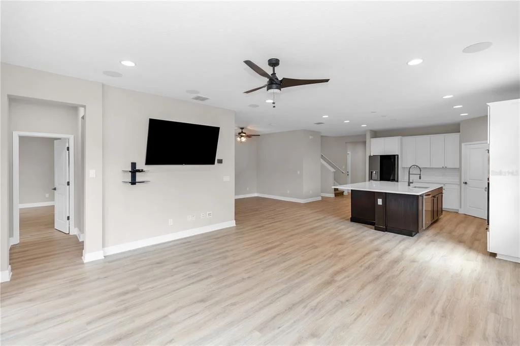 Photo of 790 HYPERION DRIVE