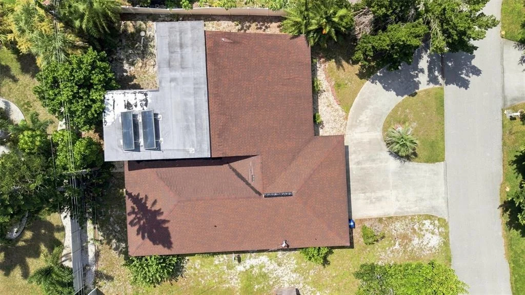 Photo of 352 LAKE ROAD