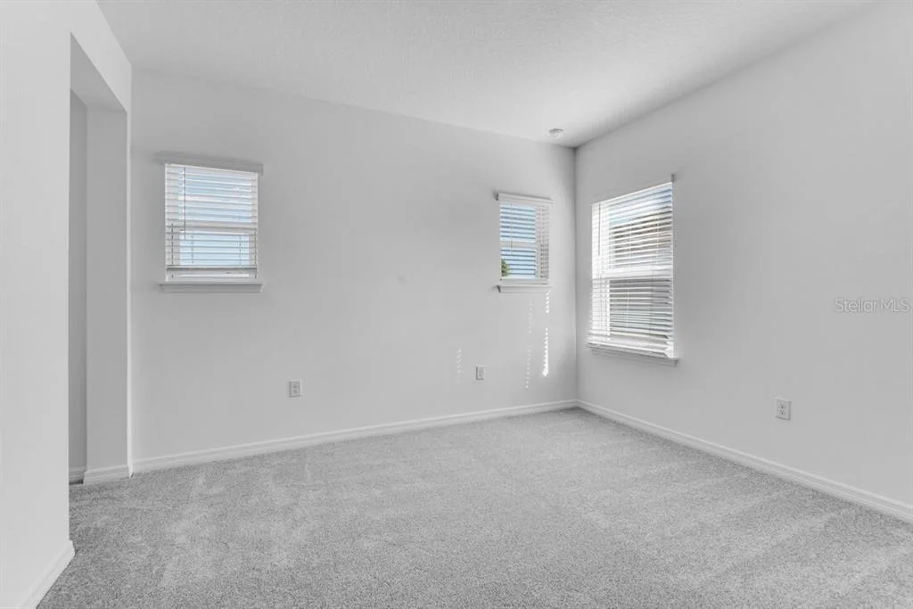 Photo of 846 JUNONIA BOULEVARD
