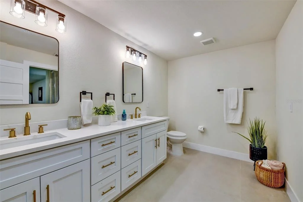 Photo of 207 DUNBRIDGE DRIVE