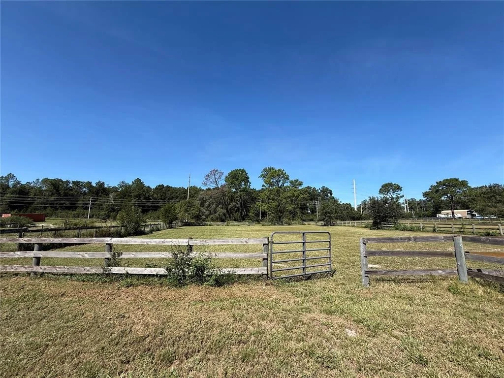 Photo of 10661 W HIGHWAY 40