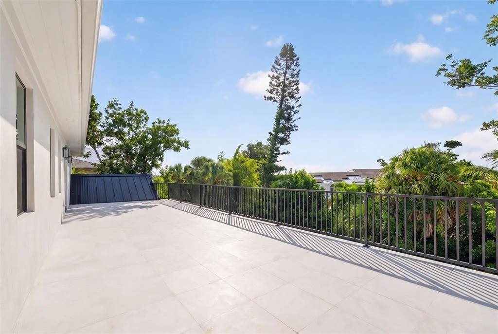 Photo of 656 TROPICAL CIRCLE