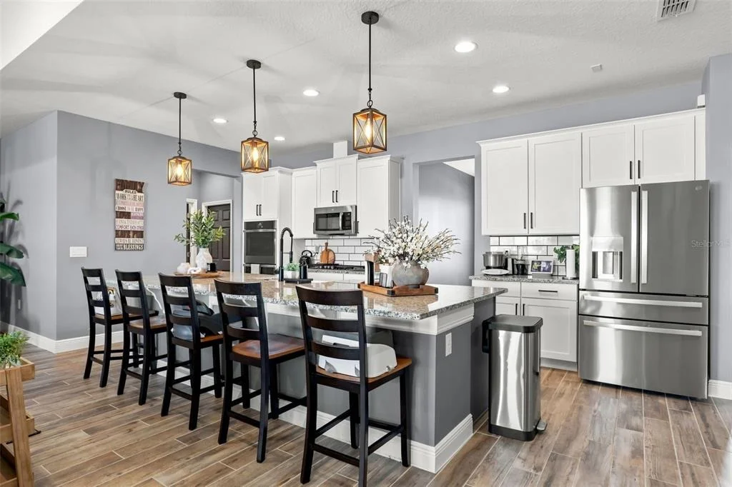 Photo of 4924 GOLDEN ZENITH WAY