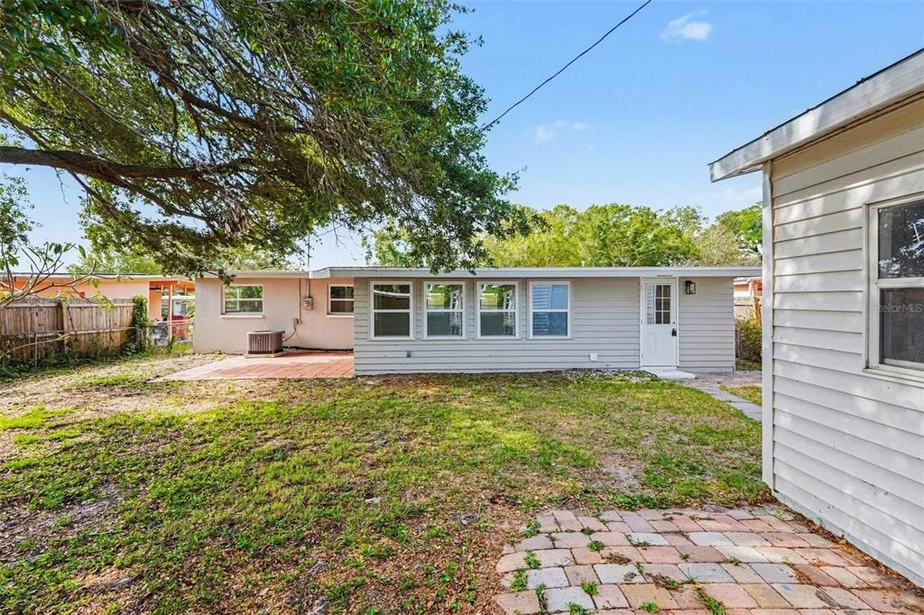Photo of 2162 BARCELONA DRIVE