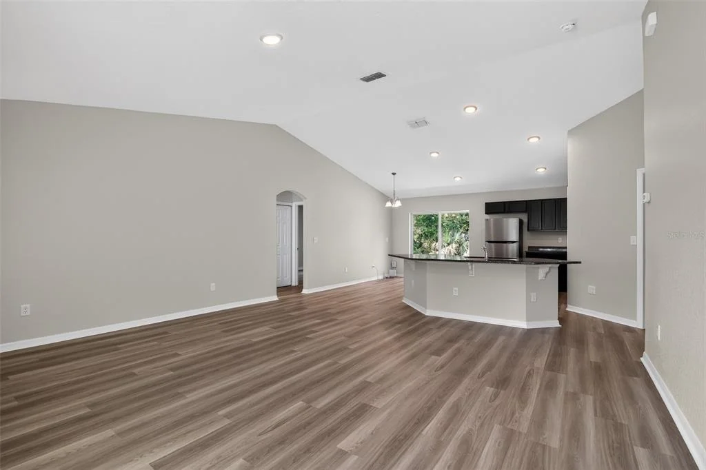 Photo of 16 SPRING LOOP COURT