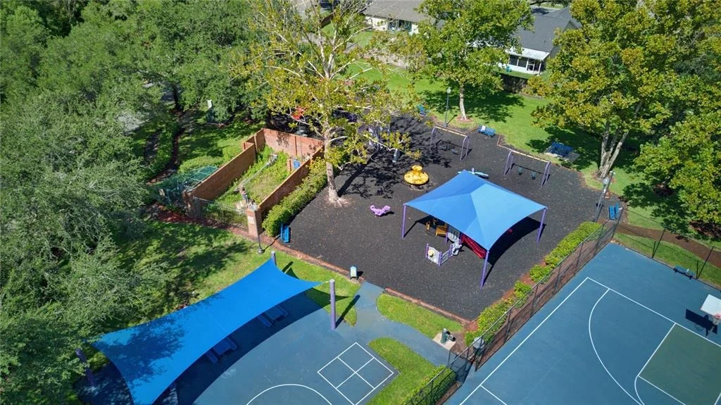 Photo of 1060 DEES DRIVE