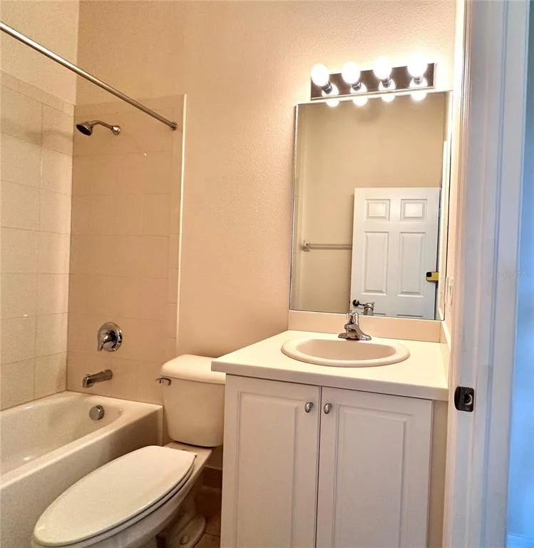 Photo of 4950 SANDY BROOK CIRCLE