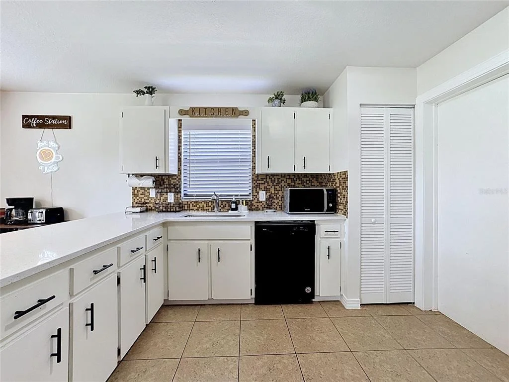 Photo of 1716 TERRY CIRCLE NE