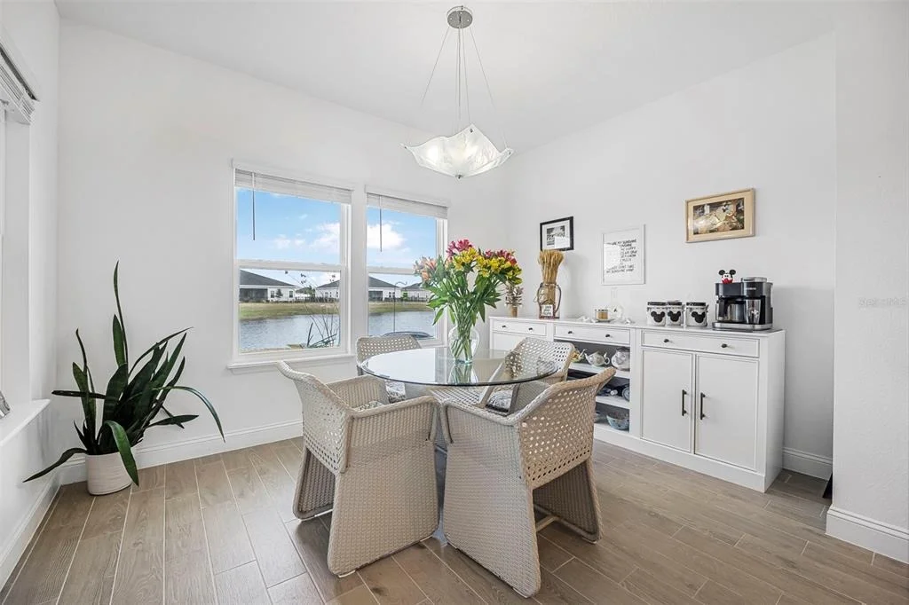 Photo of 2128 RAGLAN CIRCLE