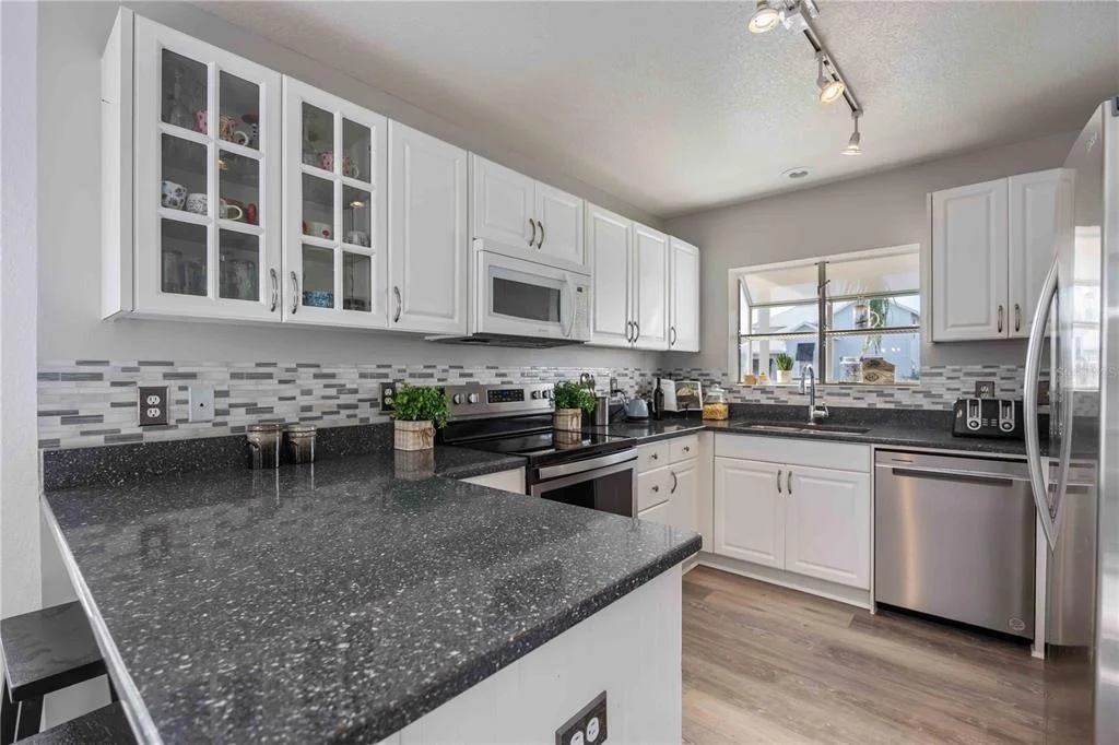 Photo of 13951 HARBOR VIEW DRIVE