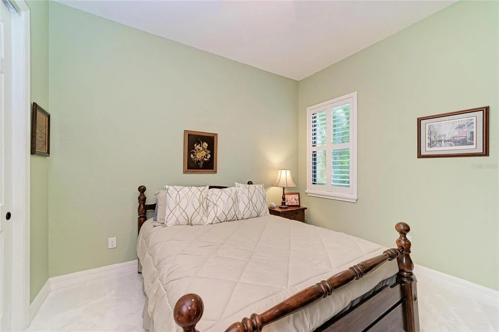 Photo of 5660 CLOVERLEAF RUN