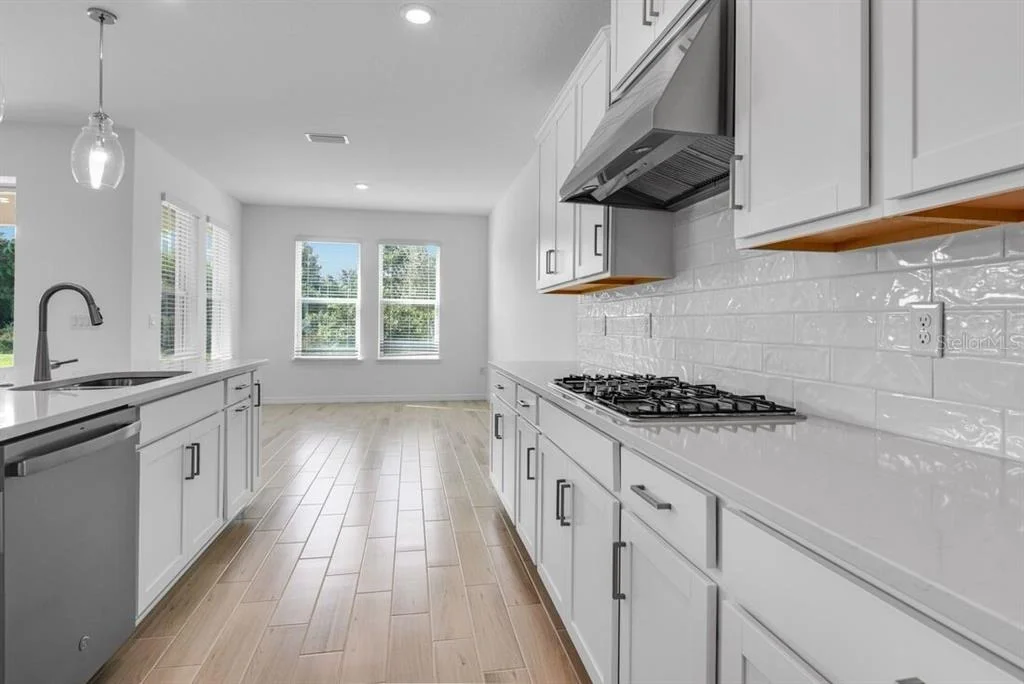 Photo of 846 JUNONIA BOULEVARD