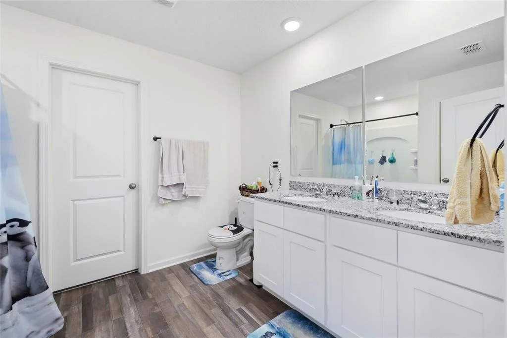Photo of 724 LIBERTY CIRCLE