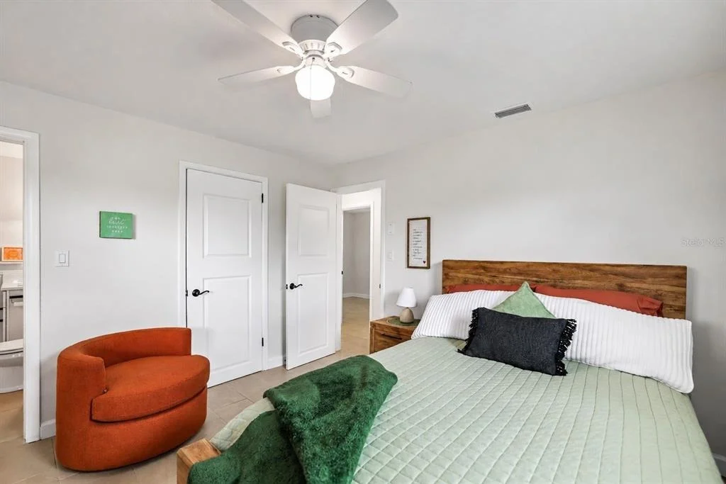 Photo of 482 OAKWOOD DRIVE