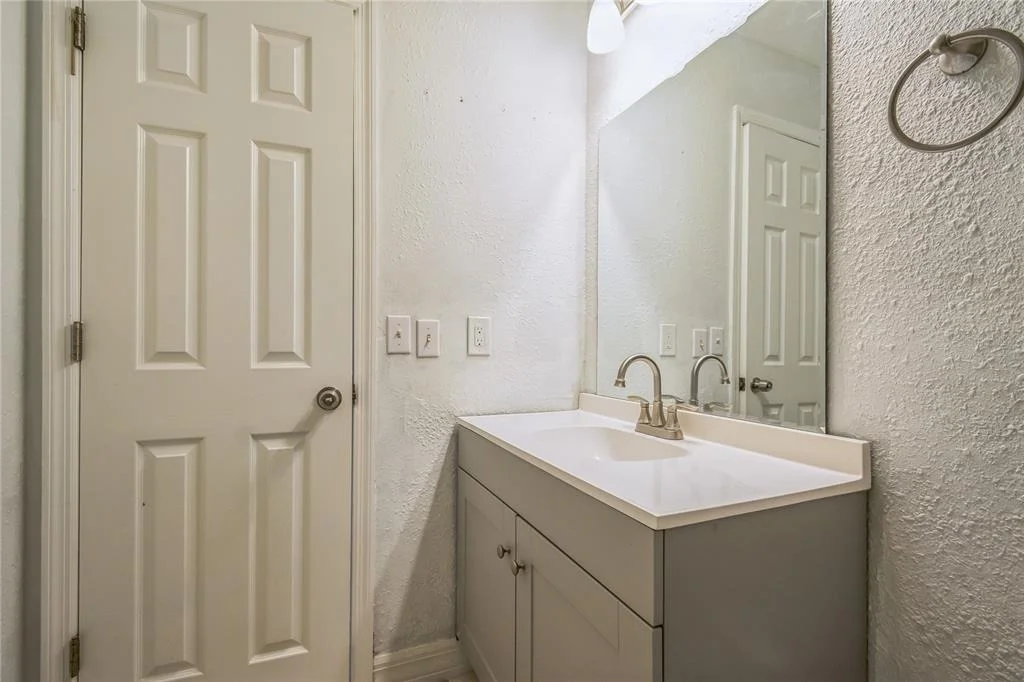 Photo of 3312 PLUMMER CIRCLE