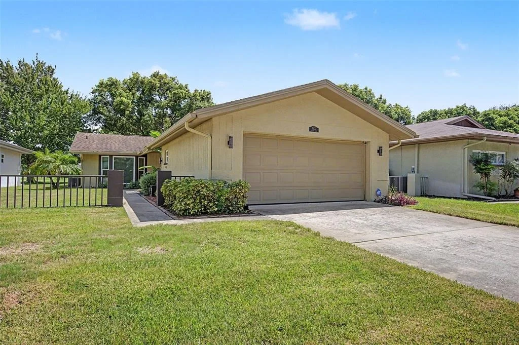 Photo of 7800 FAIRLAWN DRIVE