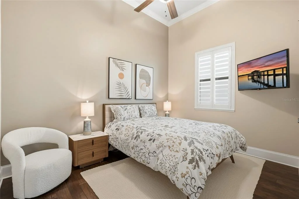 Photo of 355 OCEAN CREST DRIVE