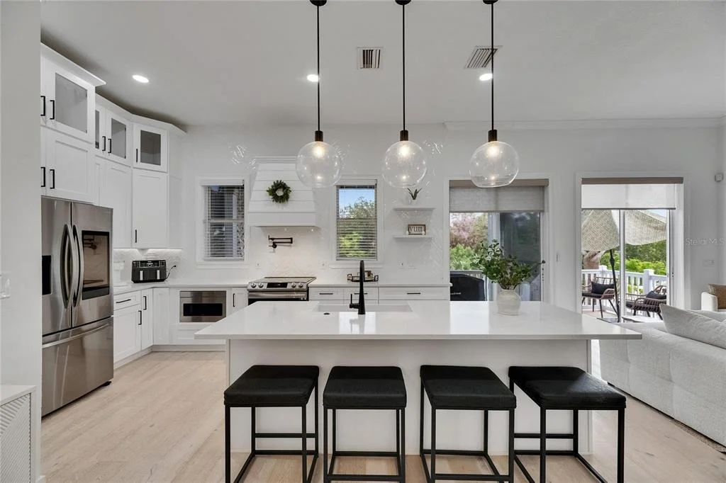 Photo of 6512 SIMONE SHORES CIRCLE