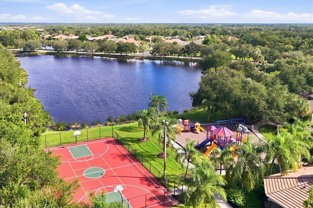 Photo of 640 HONEYFLOWER LOOP
