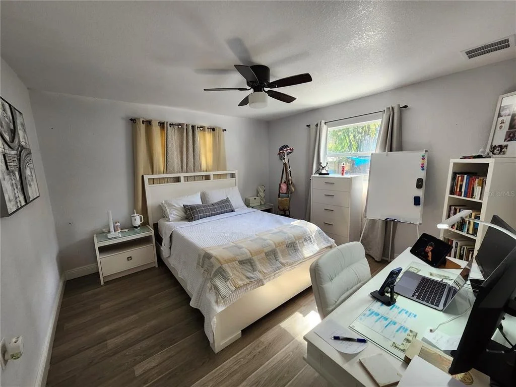 Photo of 10805 DESOTO ROAD
