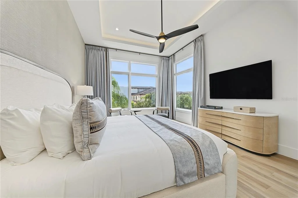 Photo of 900 GOLDEN BEAR DRIVE
