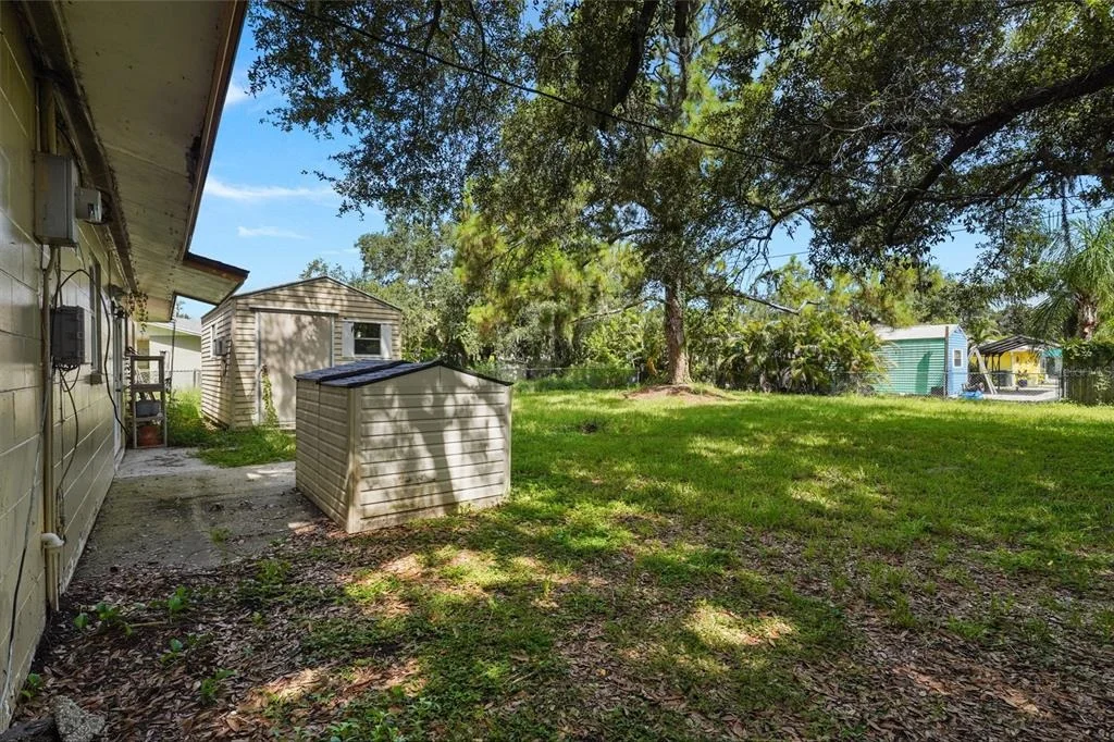 Photo of 4923 BROOKMEADE DRIVE