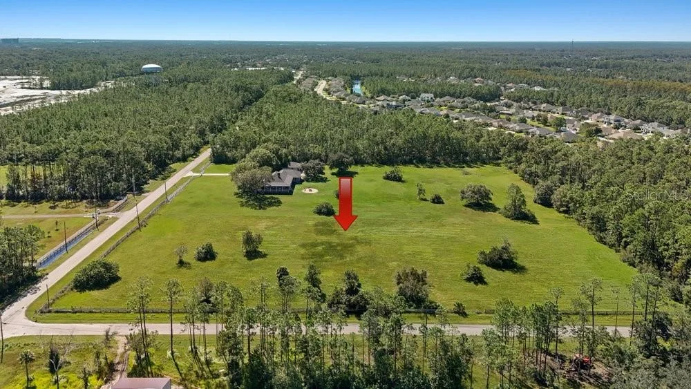 Photo of 420 LEEWAY TRAIL