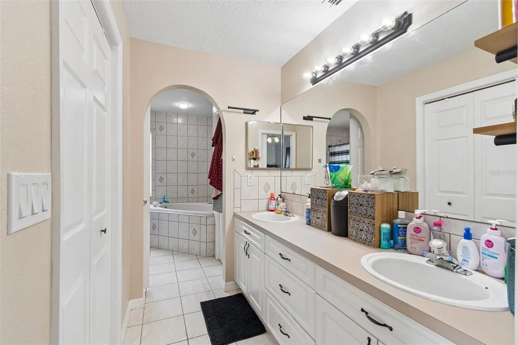 Photo of 12916 ITHACA AVENUE