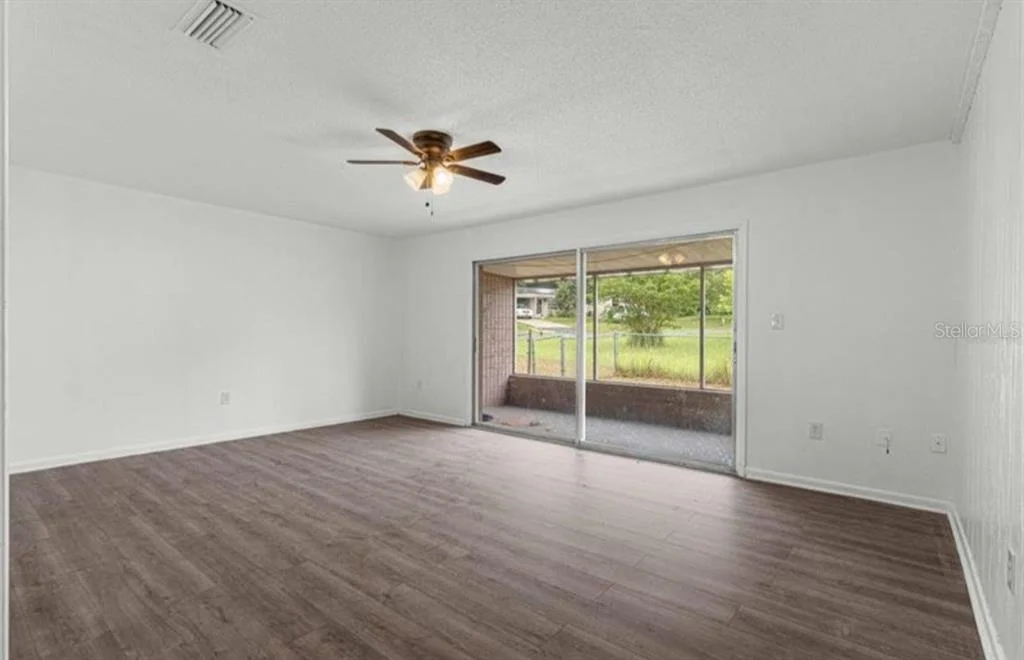 Photo of 46 LAKE COURT LOOP