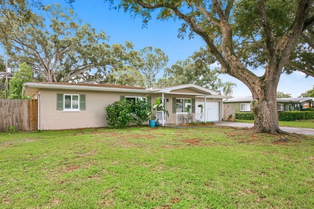 Photo of 613 IMPERIAL DRIVE